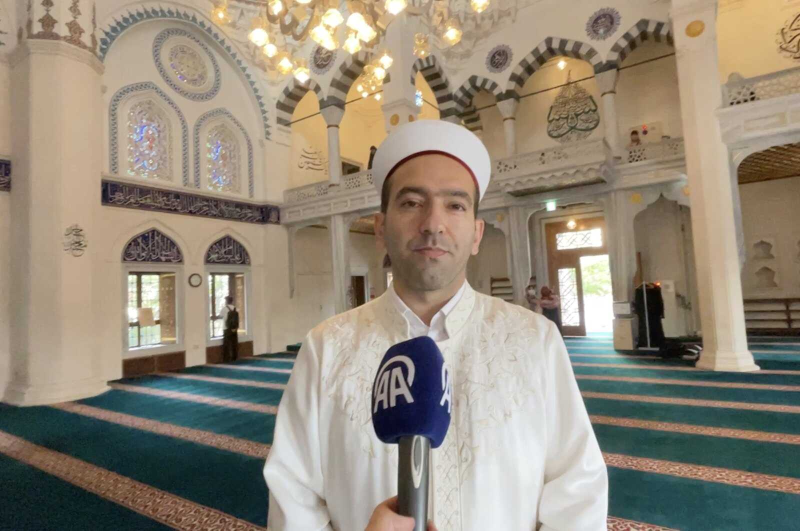 Warga Jepang Berbondong Kunjungi Masjid Tokyo